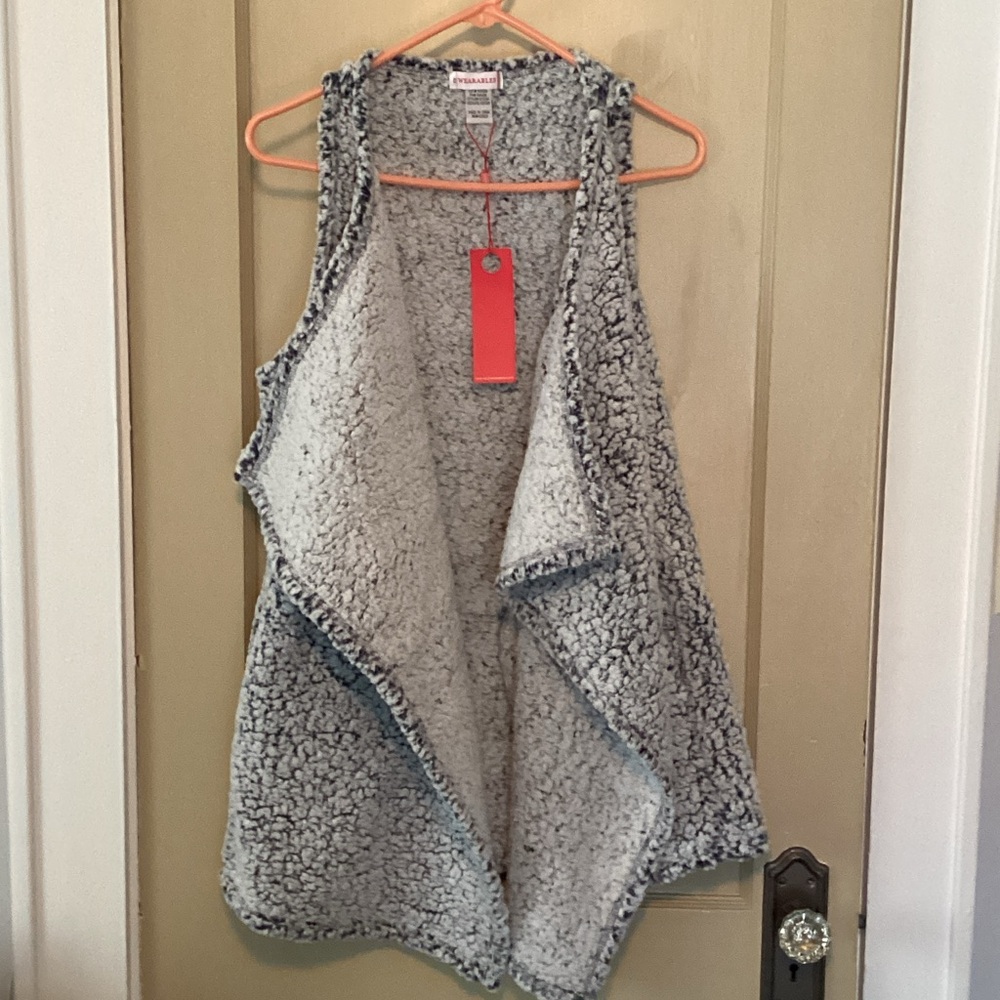 Women's Gray Sherpa Open Vest